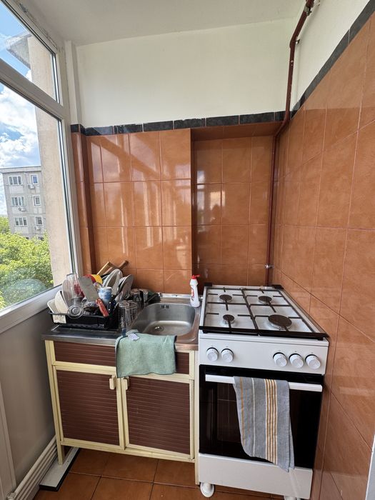 Apartament decomandat, 2camere, Craiovita Noua