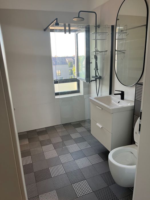 Apartament 3 camere, bloc nou, in zona Fratelia de inchiriat
