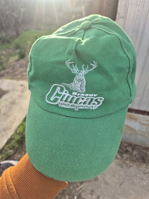 Vând șapcă Ciucaș