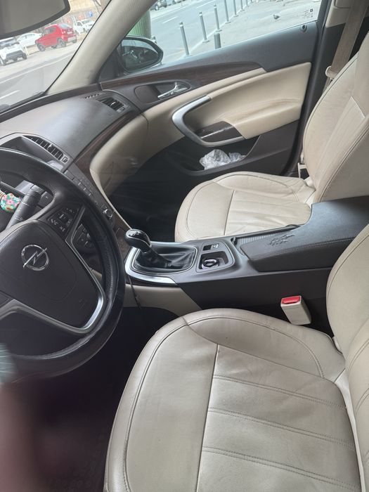 Opel Insignia - 2011