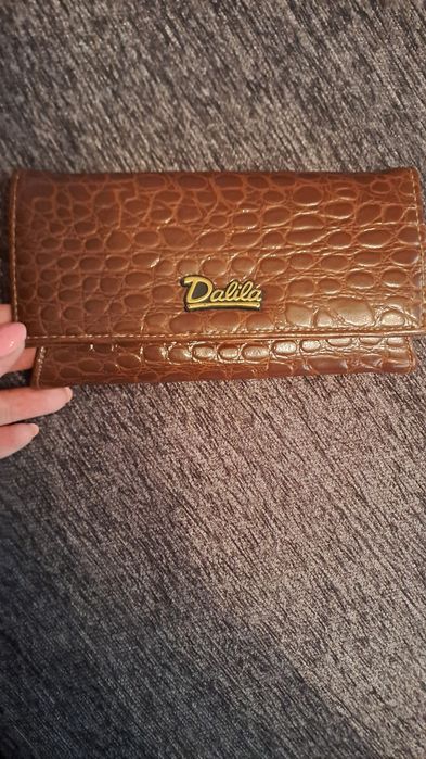 Дамски портфейл!