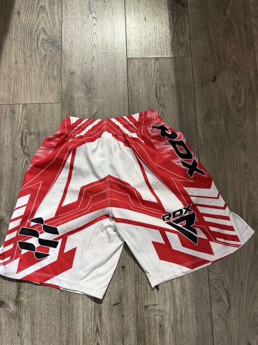 Продам рашгард rdx