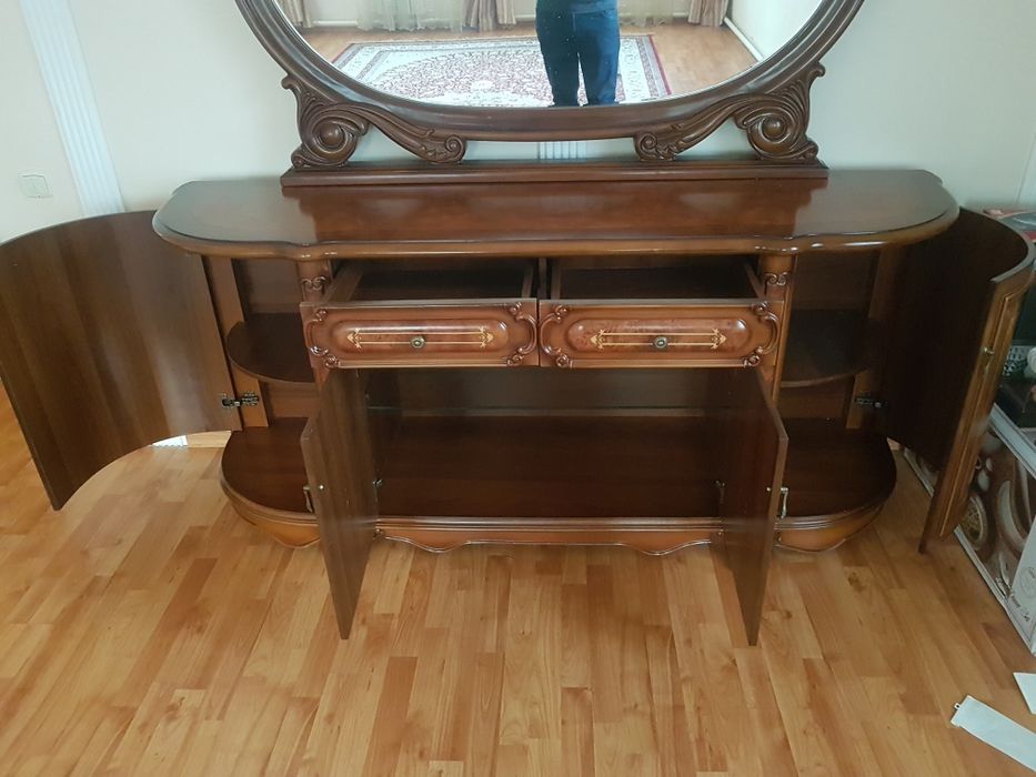 Комод с зеркалом обмен холодильник