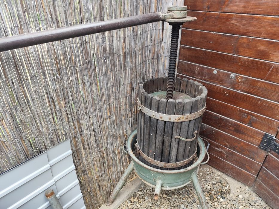 Presa pentru struguri