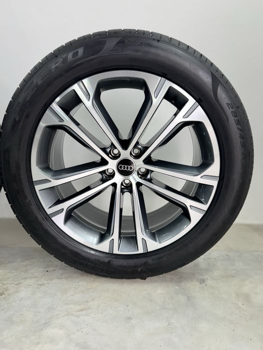 Jante Audi Q7 SQ7 R20 Originale M4 Pirelli de vara 2024 Noi
