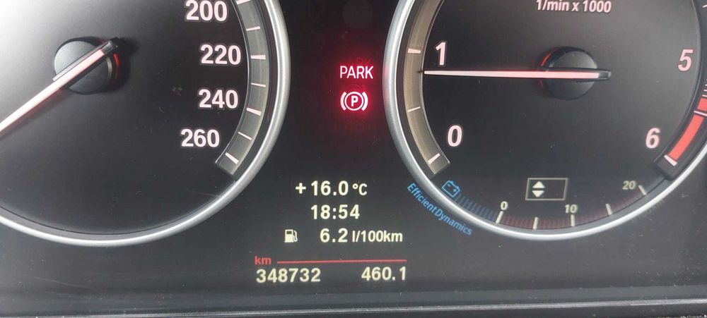 BMW 5 Series 2011 — imagine 4