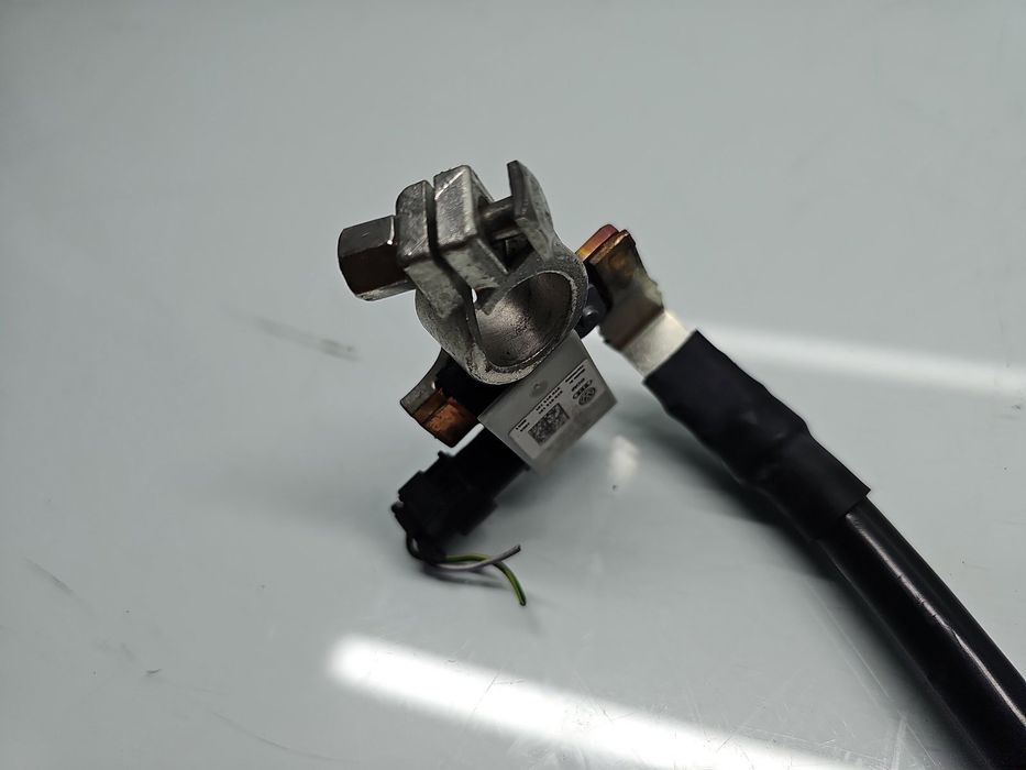 Borna baterie (-) AUDI A4 (8K2, B8) [Fabr 2008-2015] 8T0915181