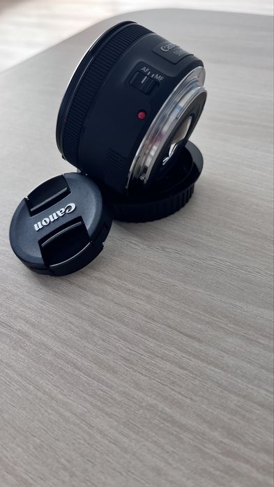Canon EF 50mm f/1.8 STM