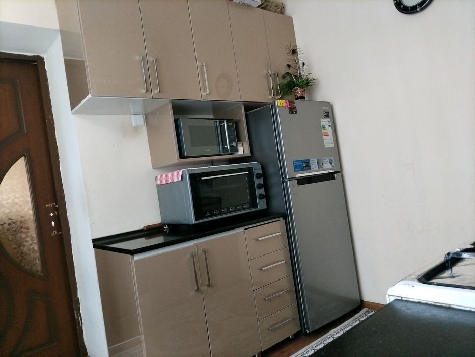 Sergeli 6 a da 2 xonali uy sotiladi
