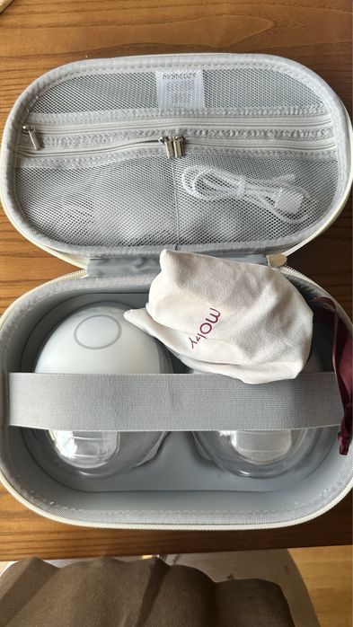 momcozy M6 молокоотсос