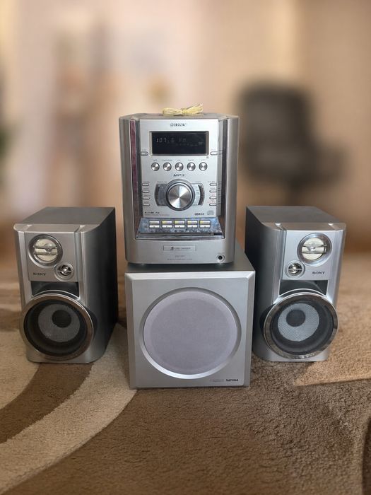 Sistem audio Sony cu subwoofer – stare foarte bună