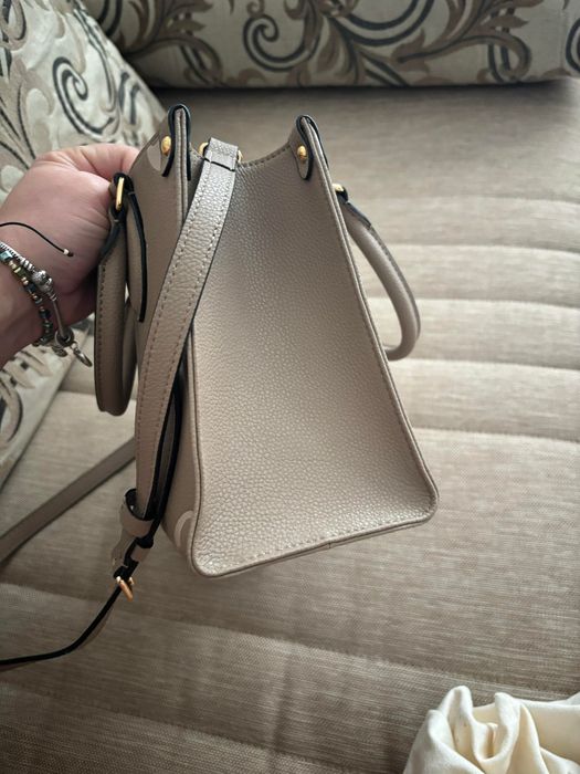 Geanta Louis Vuitton