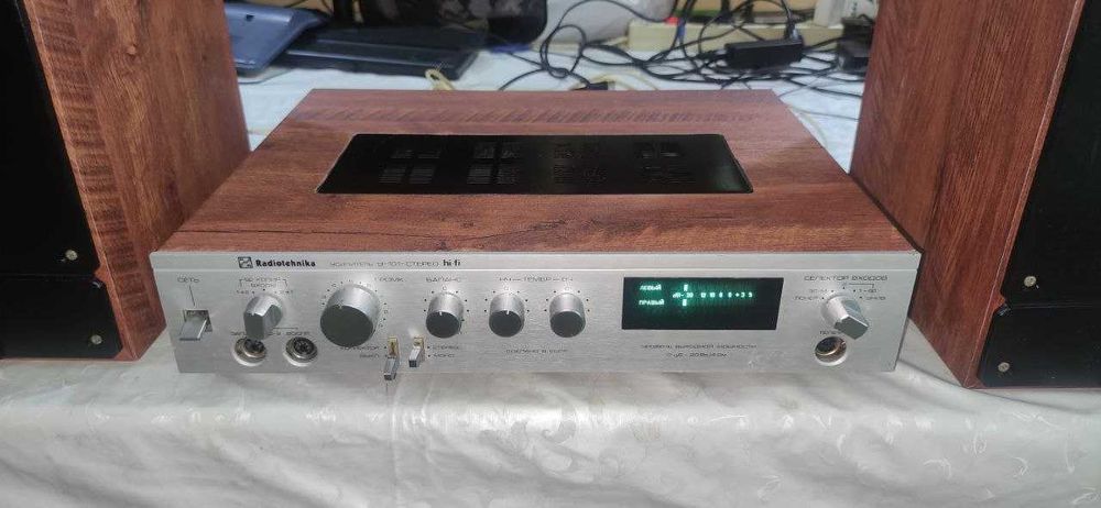 Продаю комплект Radiotehnika У-101+Radiotehnika S50B