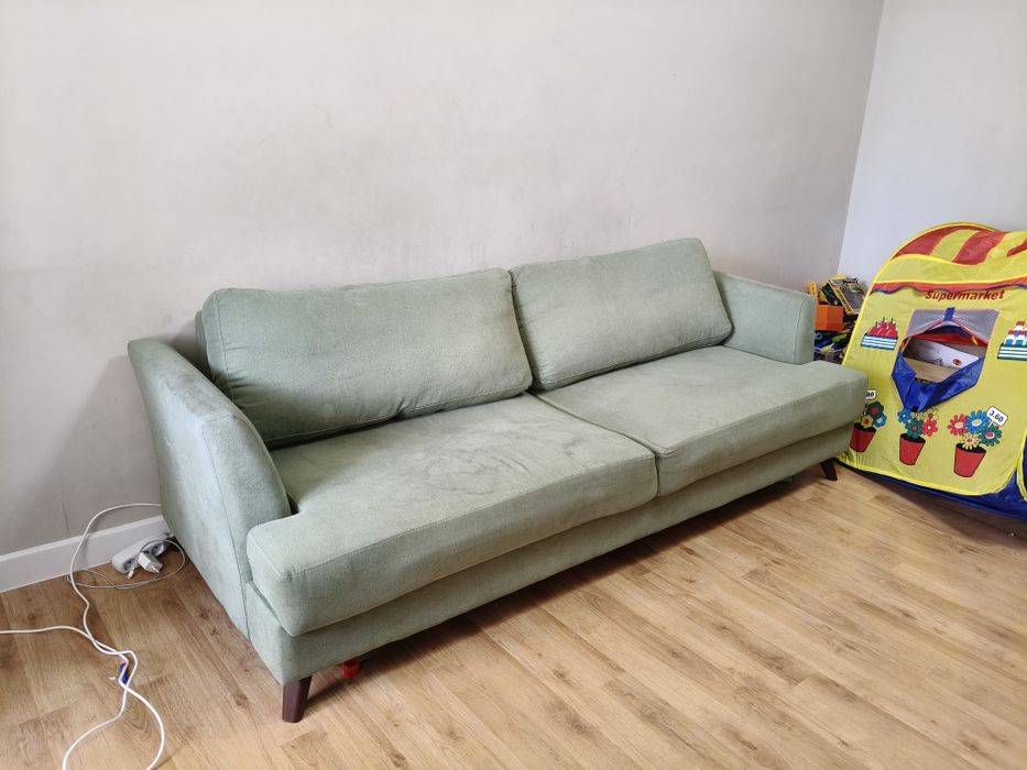 Продам диван в хорошем состоянии