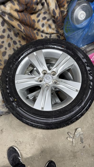 Продам диск с пркришкой. Киа Спортейж