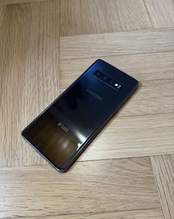 Samsung Galaxy S10 funcțional – ecran defect + husă UAG