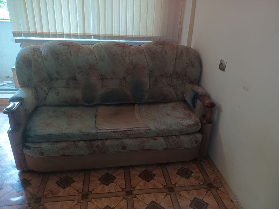 Диван и 2 кресла. Бесплатно