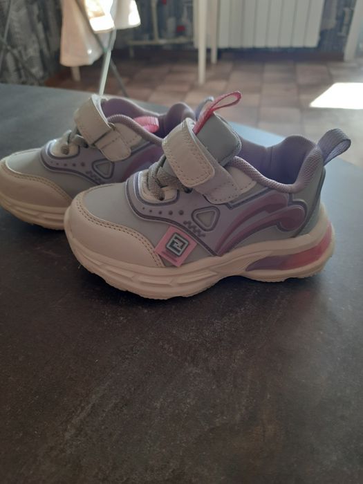 Новые Детские кросовки