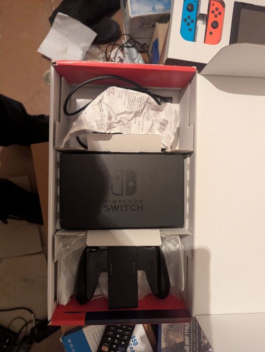 Nintendo switch neon.