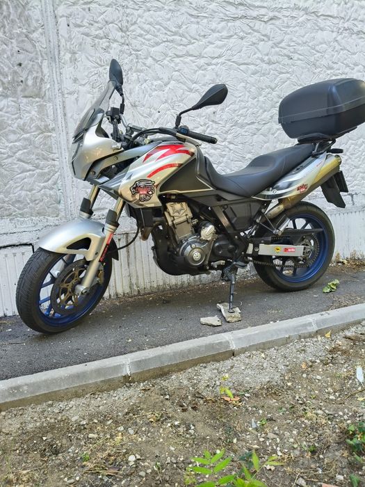 Aprilia Pegaso Strada 650