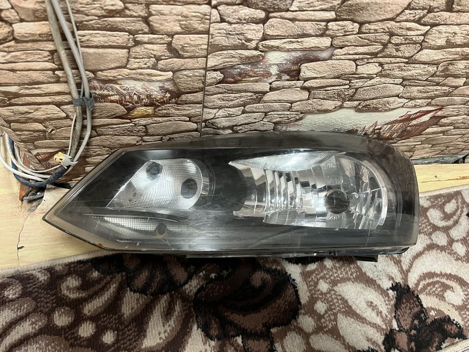 Поло передние фары