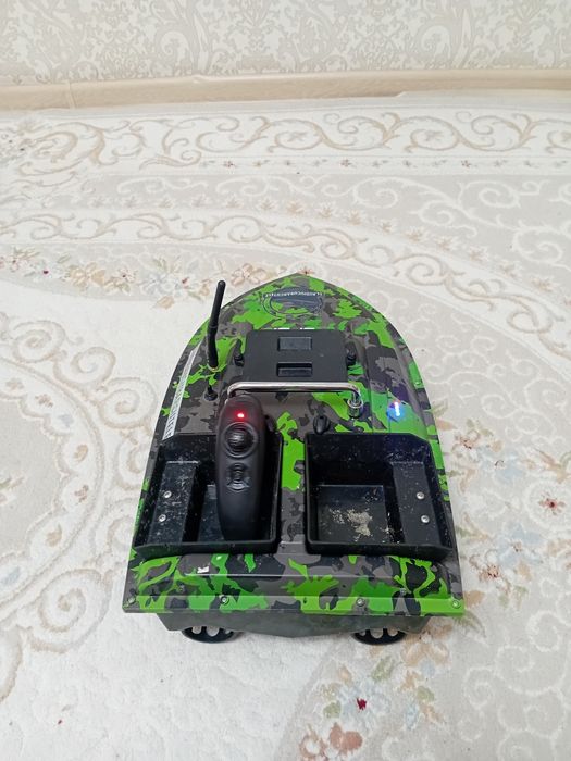 Продам прикормочный кораблик