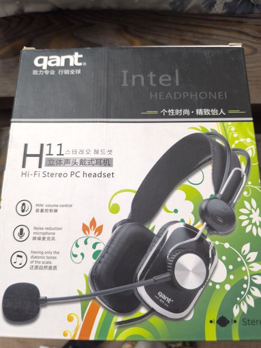 Наушники продаются