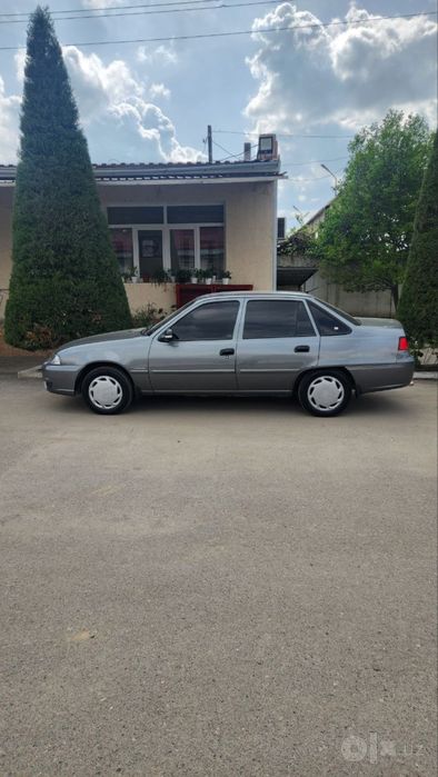 Srochna nexia 2 dons sotiladi holati yaxshi narhi 5500$