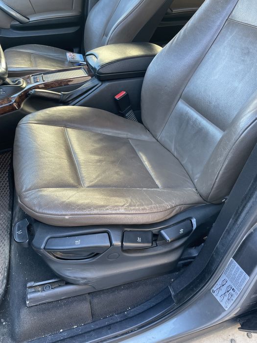 Продам передние сиденья от бмв х5