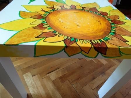 Hand made рисувана помощна маса IKEA