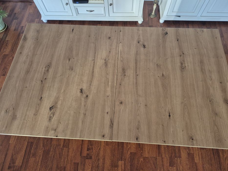 Vând masa extensibila