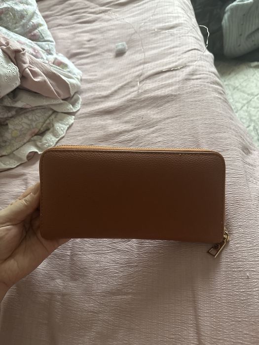 Кошелок 3000 тенге