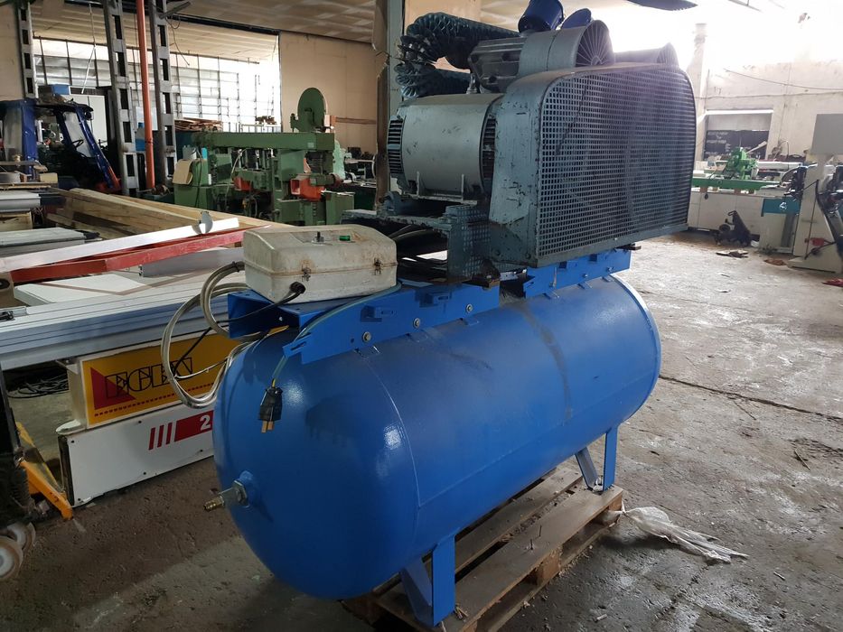 компресор 1000 лт.