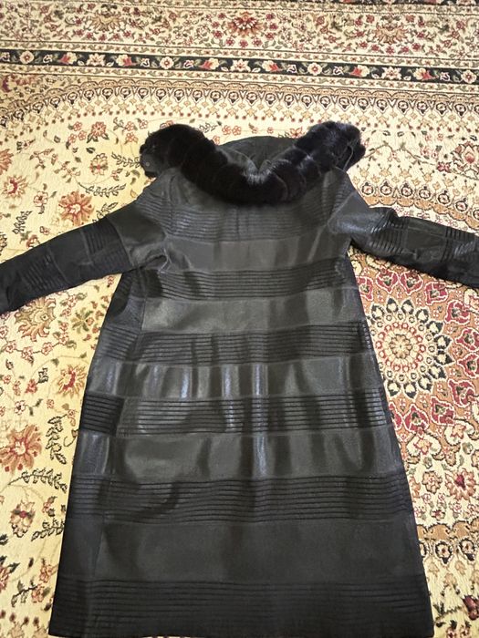 Продам пальто демисезонное