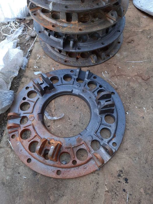 Т-40 Продаю запчасти