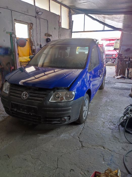 Боядисване и полиране изкърпване на коли