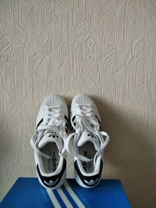 Кроссовки Adidas