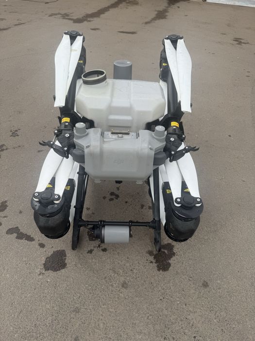 агро дрон dji в хорошем состоянии