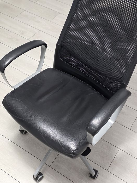 Scaun de birou negru IKEA Markus
