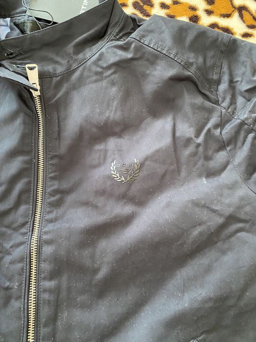 Продам новую куртку