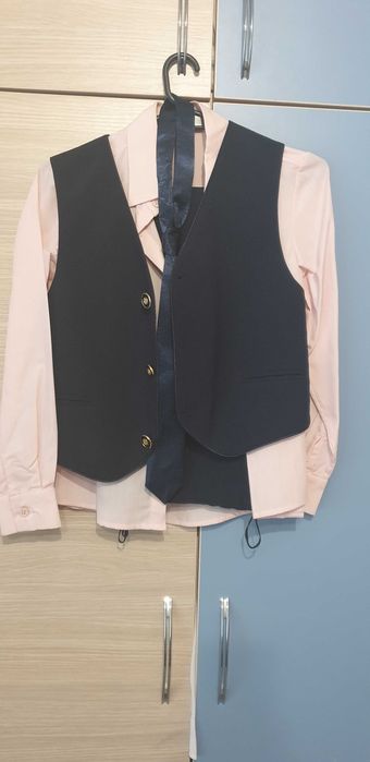 Детски костюм в три части