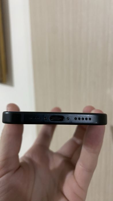 Продам Iphone 15 на 128