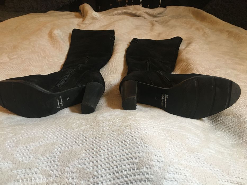 Дамски чизми от естествен велур