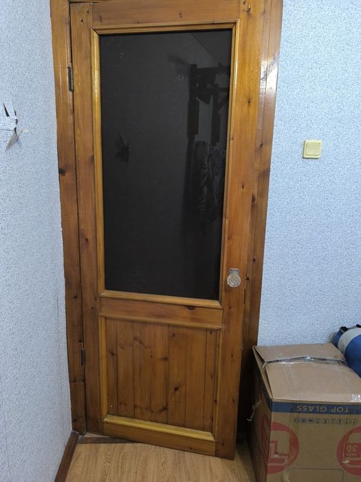 Продам деревянные двери