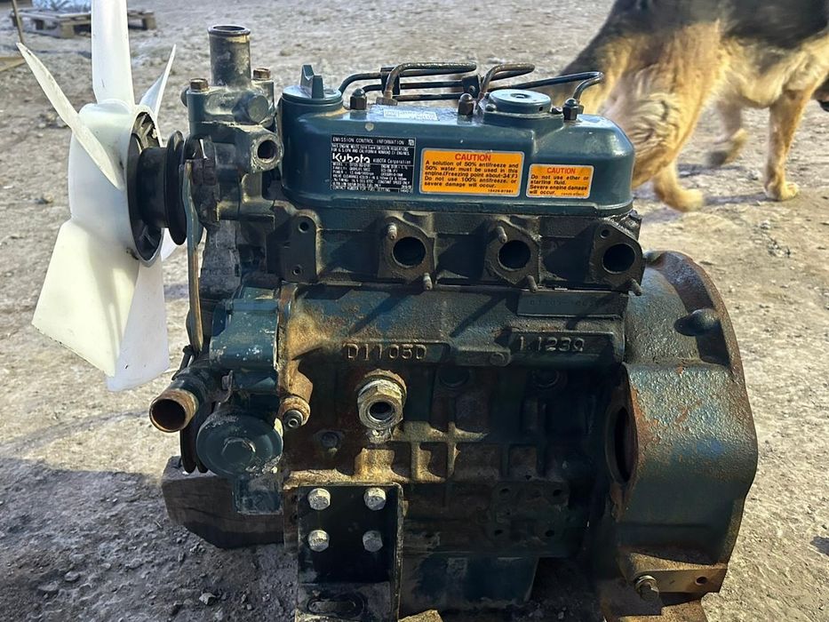 Двигатель  kubota D1105