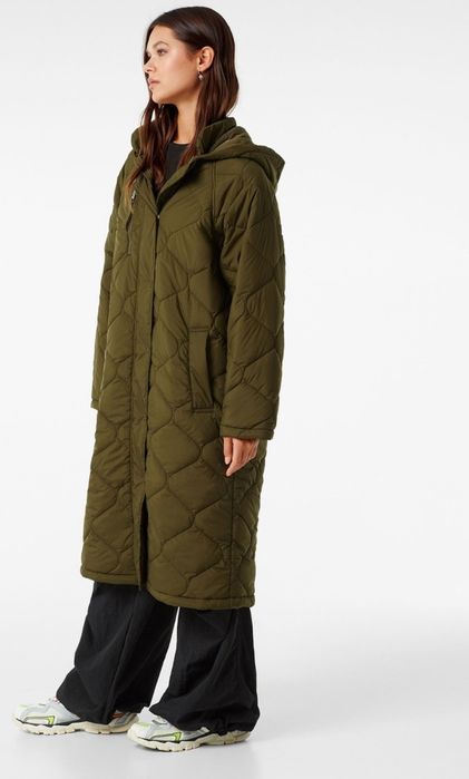 Bershka преходно палто