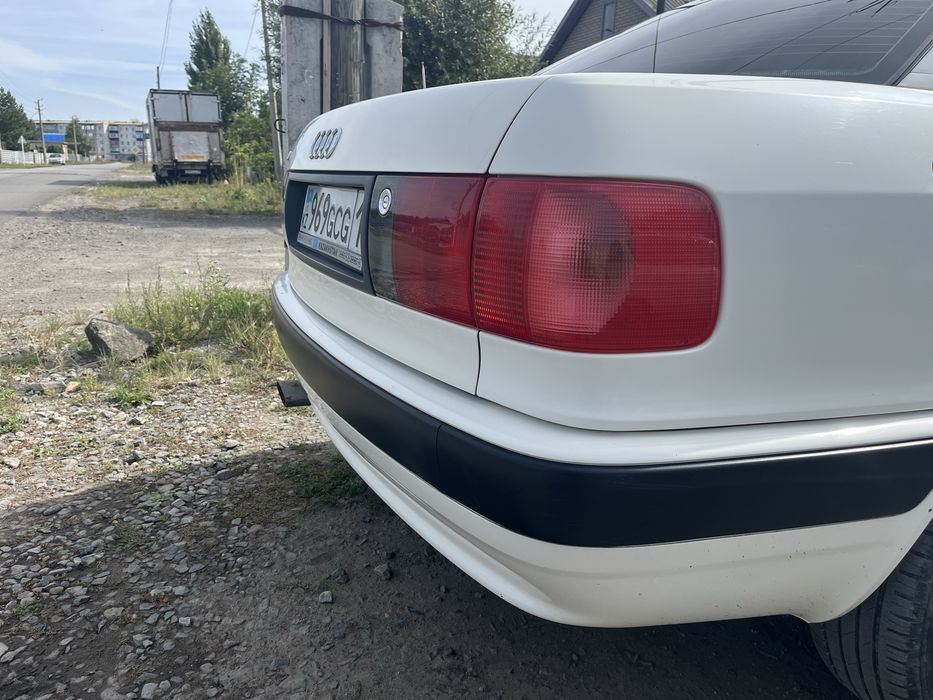 Продам ауди 80 б4