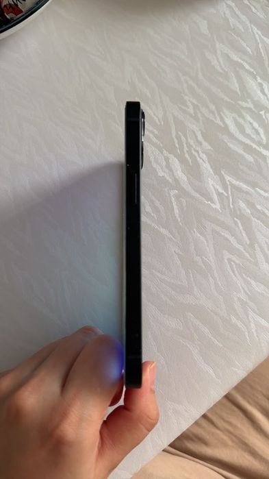 iPhone 13 128gb midnight