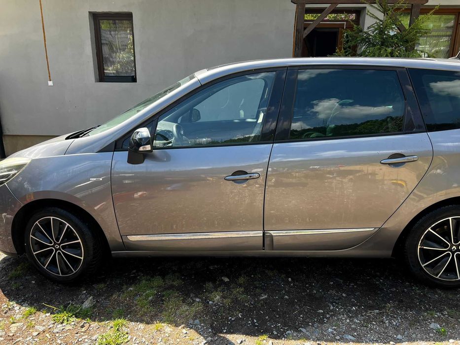 RENAULT Grand Scenic 2012 — imagine 2