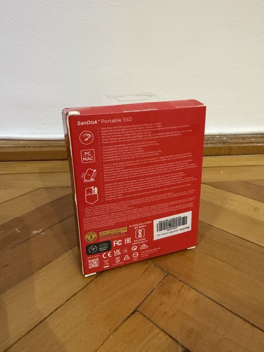 SSD Portabil Sandisk 2 TB Memorie / NOU